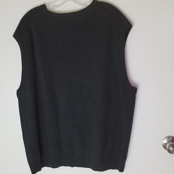 V neck sweater vest - Picture 2 of 3